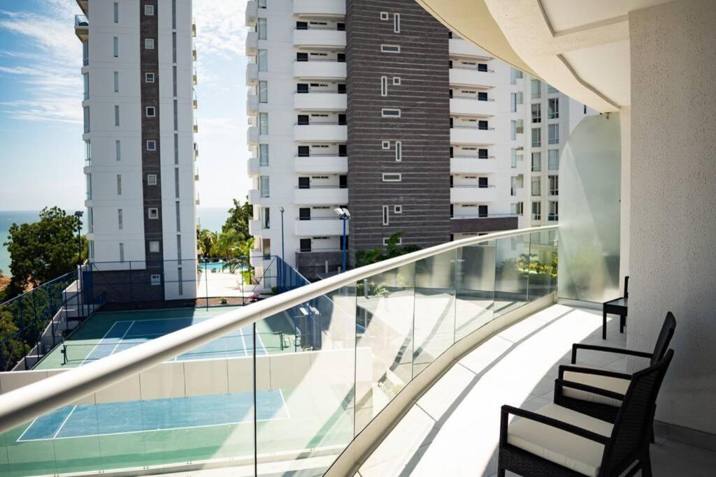 M3 Lujoso Y Comodo Departamento Con Playa 2 Piscinas Cancha De Tenis Jacuzzi Seguridad 24 Horas Manta Luaran gambar